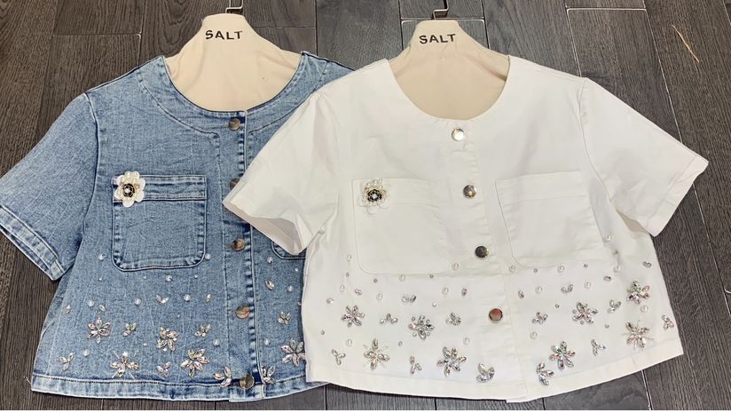 Chaqueta en Mahón con Adornos Manga Corta